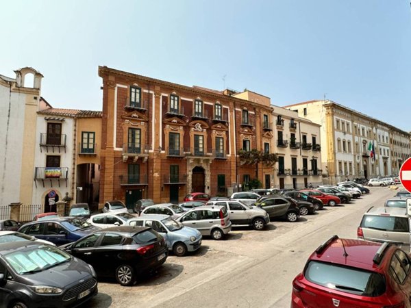 appartamento in vendita a Palermo in zona Centro storico