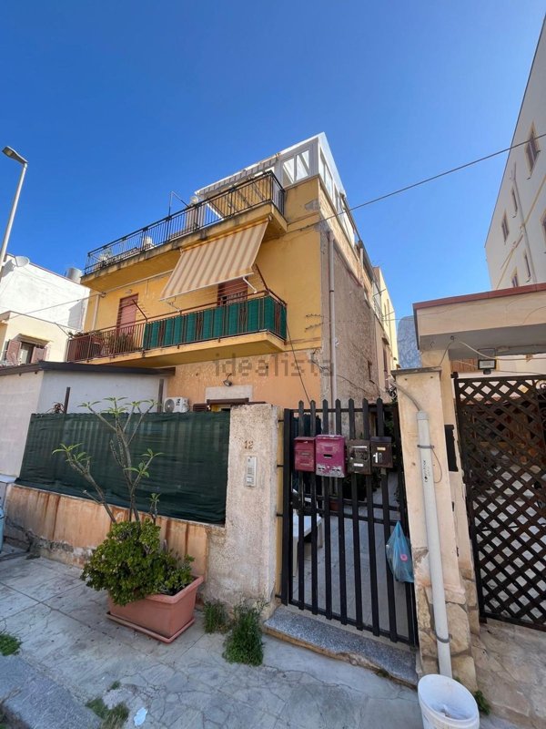 appartamento in vendita a Palermo in zona Sferracavallo