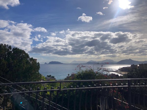casa indipendente in vendita a Palermo in zona Libertà