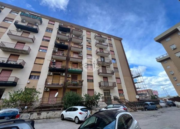 appartamento in vendita a Palermo in zona Roccella