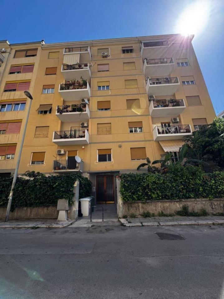 appartamento in vendita a Palermo in zona Libertà
