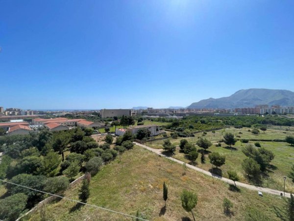 appartamento in vendita a Palermo in zona Altarello