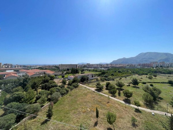 appartamento in vendita a Palermo in zona Altarello