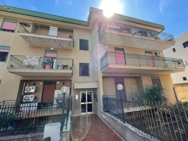appartamento in vendita a Palermo in zona Villagrazia/Falsomiele