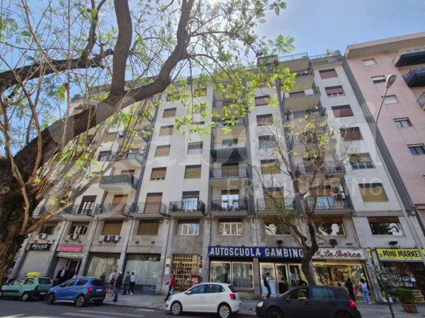 appartamento in vendita a Palermo in zona Montegrappa / Santa Rosalia
