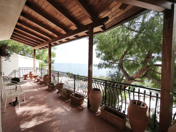 casa indipendente in vendita a Palermo in zona Addaura