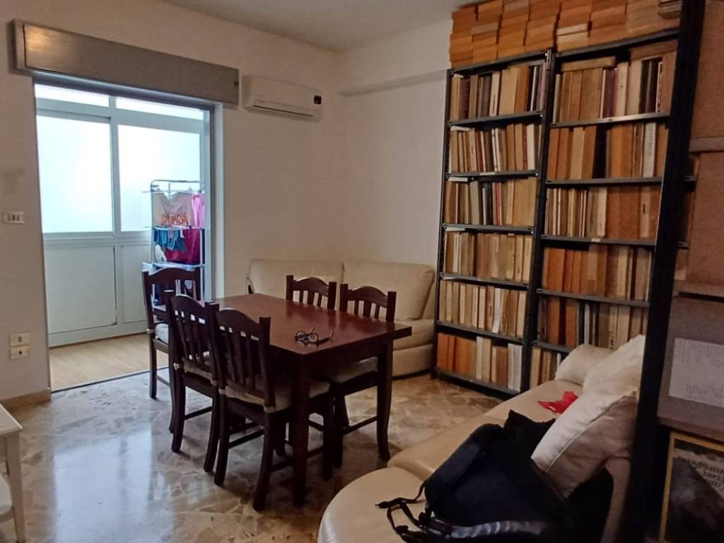 appartamento in vendita a Palermo in zona Politeama