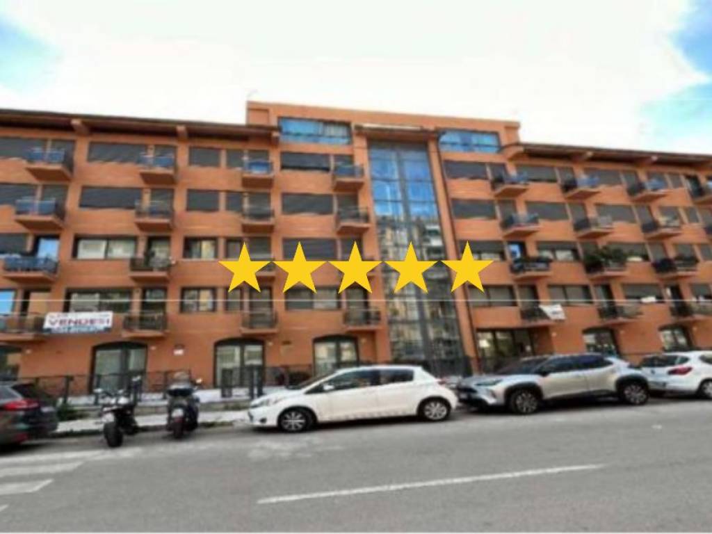 appartamento in vendita a Palermo in zona Malaspina/Palagonia