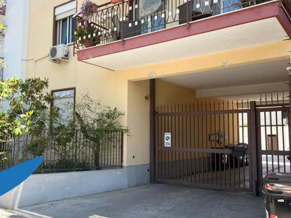 appartamento in vendita a Palermo in zona Partanna