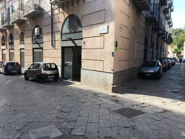 negozio in vendita a Palermo in zona Centro storico