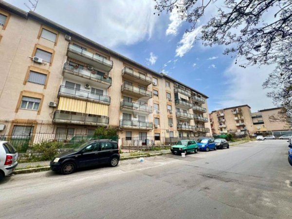 appartamento in vendita a Palermo in zona Oreto