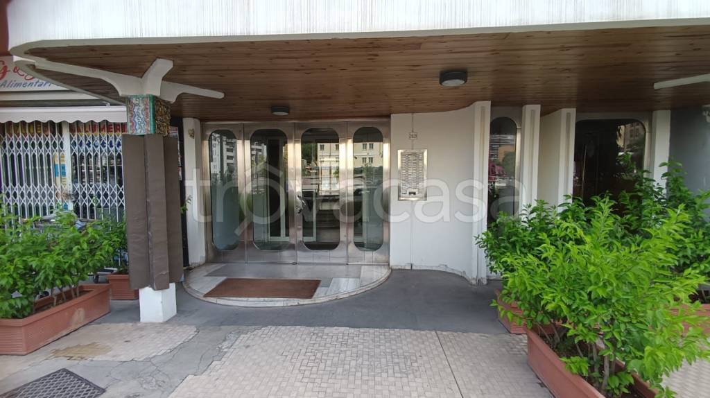appartamento in vendita a Palermo in zona Malaspina/Palagonia