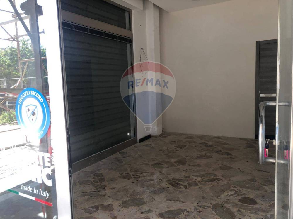 locale commerciale in vendita a Palermo