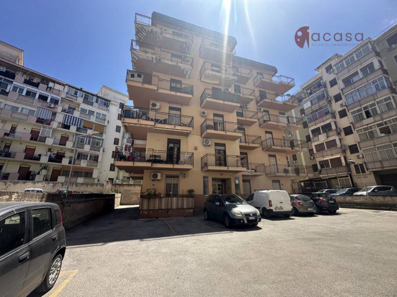 appartamento in vendita a Palermo in zona Oreto
