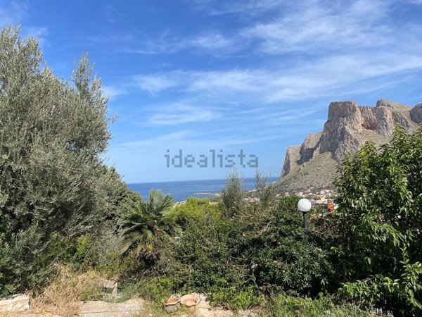 casa indipendente in vendita a Palermo in zona Tommaso Natale