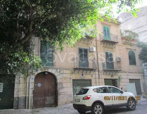 appartamento in vendita a Palermo in zona Malaspina/Palagonia