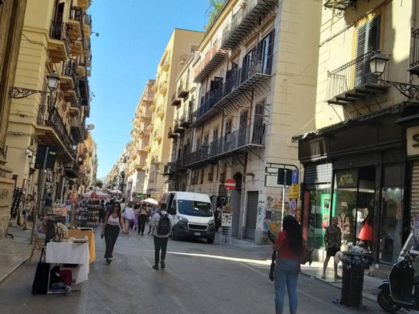 negozio in vendita a Palermo in zona Centro storico