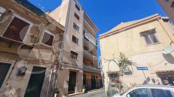 appartamento in vendita a Palermo in zona Montegrappa / Santa Rosalia
