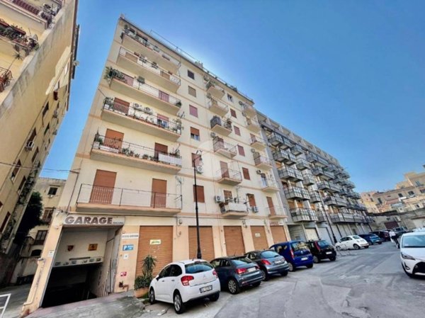 appartamento in vendita a Palermo in zona Centro storico