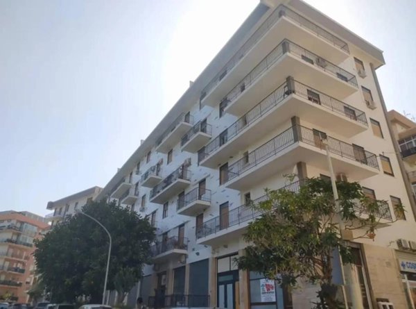 appartamento in vendita a Palermo in zona Montegrappa / Santa Rosalia