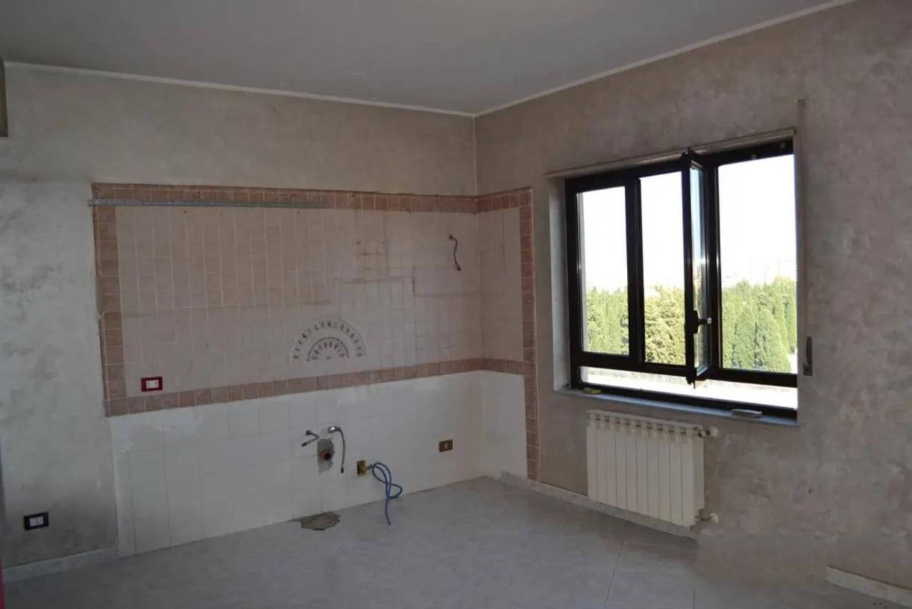 appartamento in vendita a Palermo in zona Montegrappa / Santa Rosalia