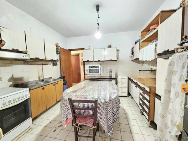 appartamento in vendita a Palermo in zona Villagrazia/Falsomiele