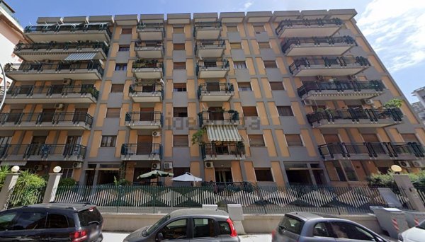 appartamento in vendita a Palermo in zona Malaspina/Palagonia