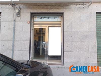 locale commerciale in vendita a Palermo in zona Zisa