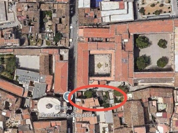 intera palazzina in vendita a Palermo in zona Centro storico