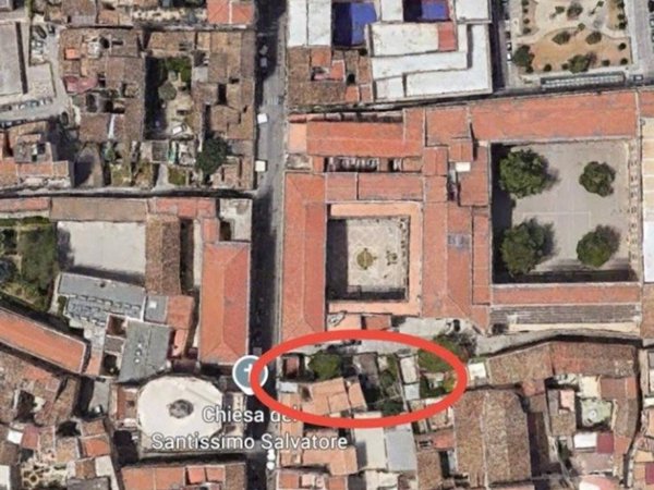 intera palazzina in vendita a Palermo in zona Centro storico