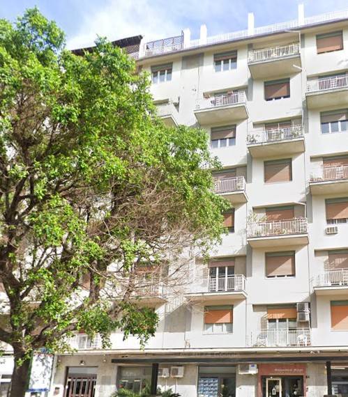 negozio in vendita a Palermo in zona Libertà