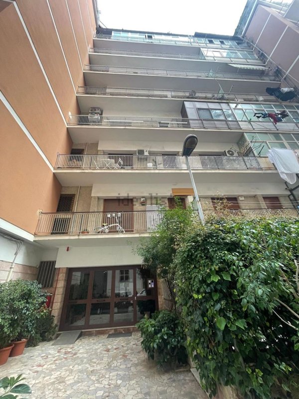 appartamento in vendita a Palermo in zona Libertà