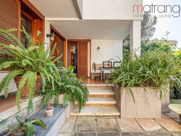 casa indipendente in vendita a Palermo in zona Mondello