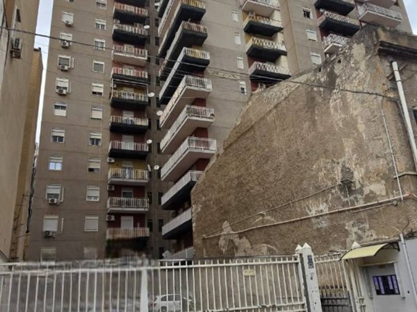 appartamento in vendita a Palermo in zona Calatafimi / Cuba