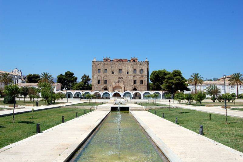 appartamento in vendita a Palermo in zona Zisa