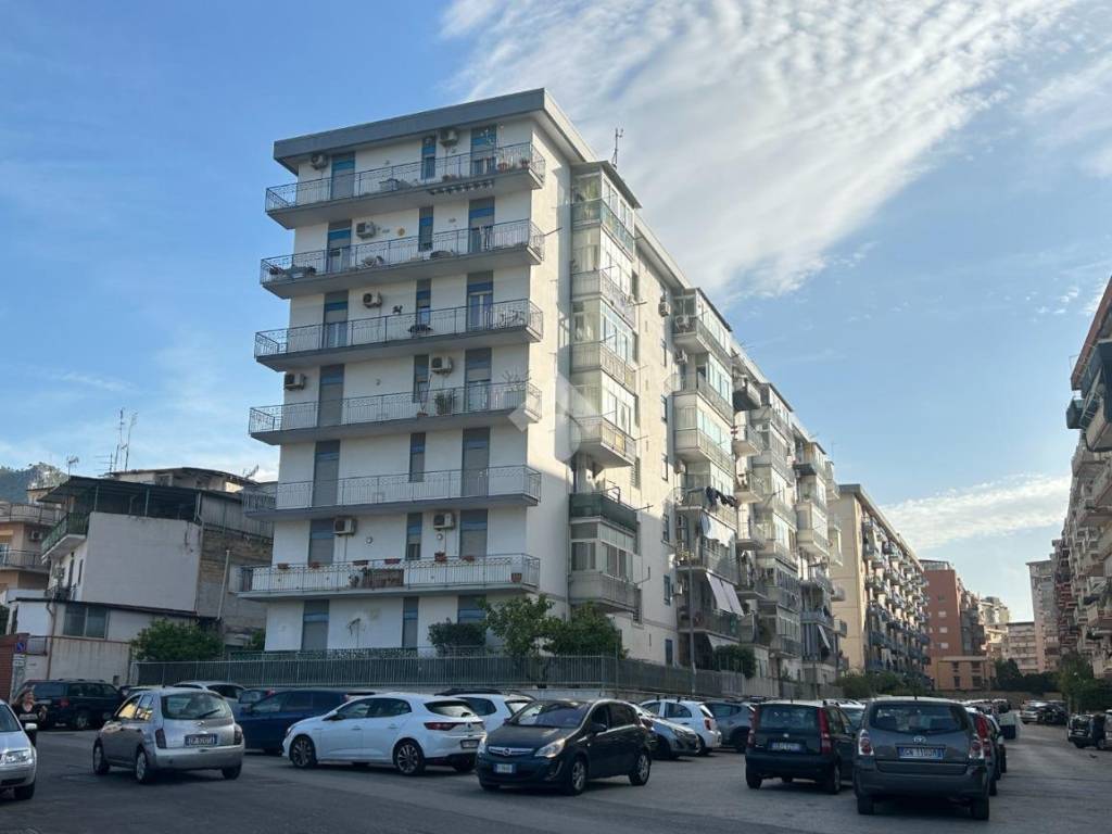 appartamento in vendita a Palermo in zona Villagrazia/Falsomiele