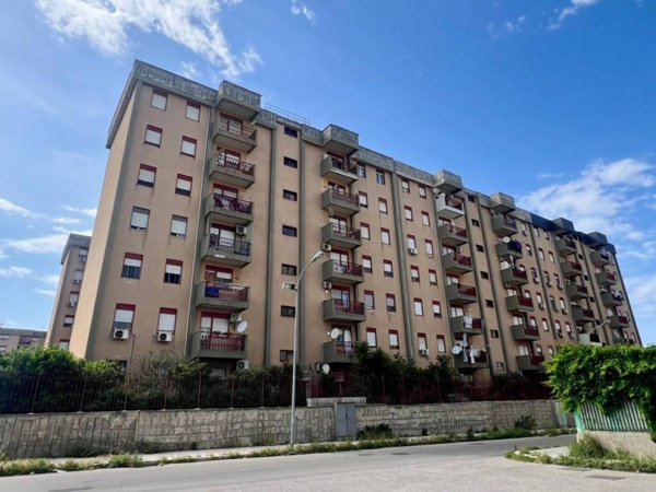 appartamento in vendita a Palermo in zona Settecannoli