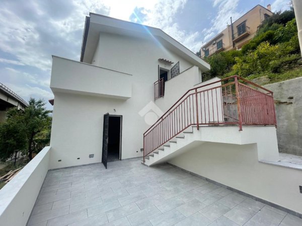 casa indipendente in vendita a Palermo in zona Mezzomonreale