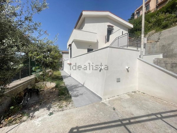 casa indipendente in vendita a Palermo in zona Calatafimi / Cuba