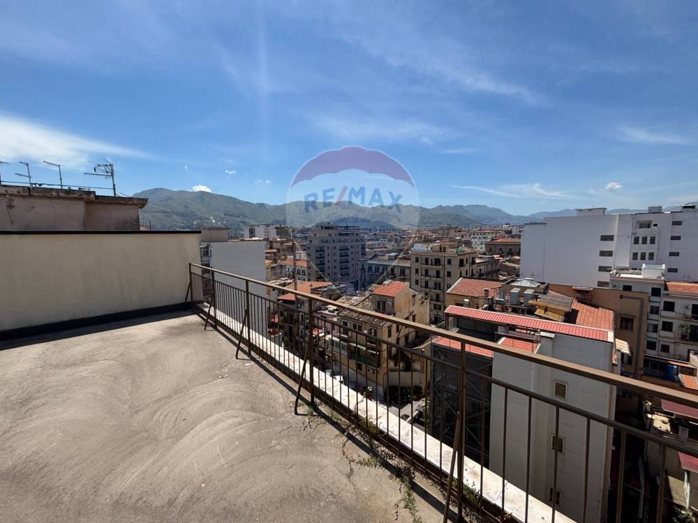 appartamento in vendita a Palermo in zona Libertà