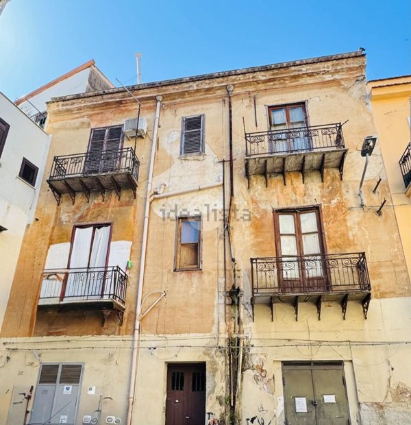 appartamento in vendita a Palermo in zona Politeama