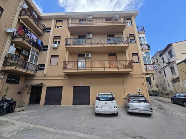appartamento in vendita a Palermo in zona Villagrazia/Falsomiele