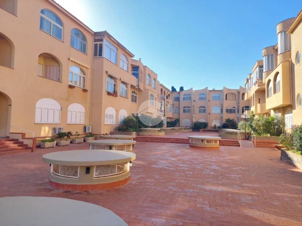 appartamento in vendita a Palermo in zona Mondello