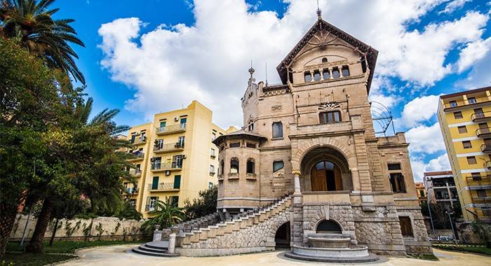 appartamento in vendita a Palermo in zona Zisa