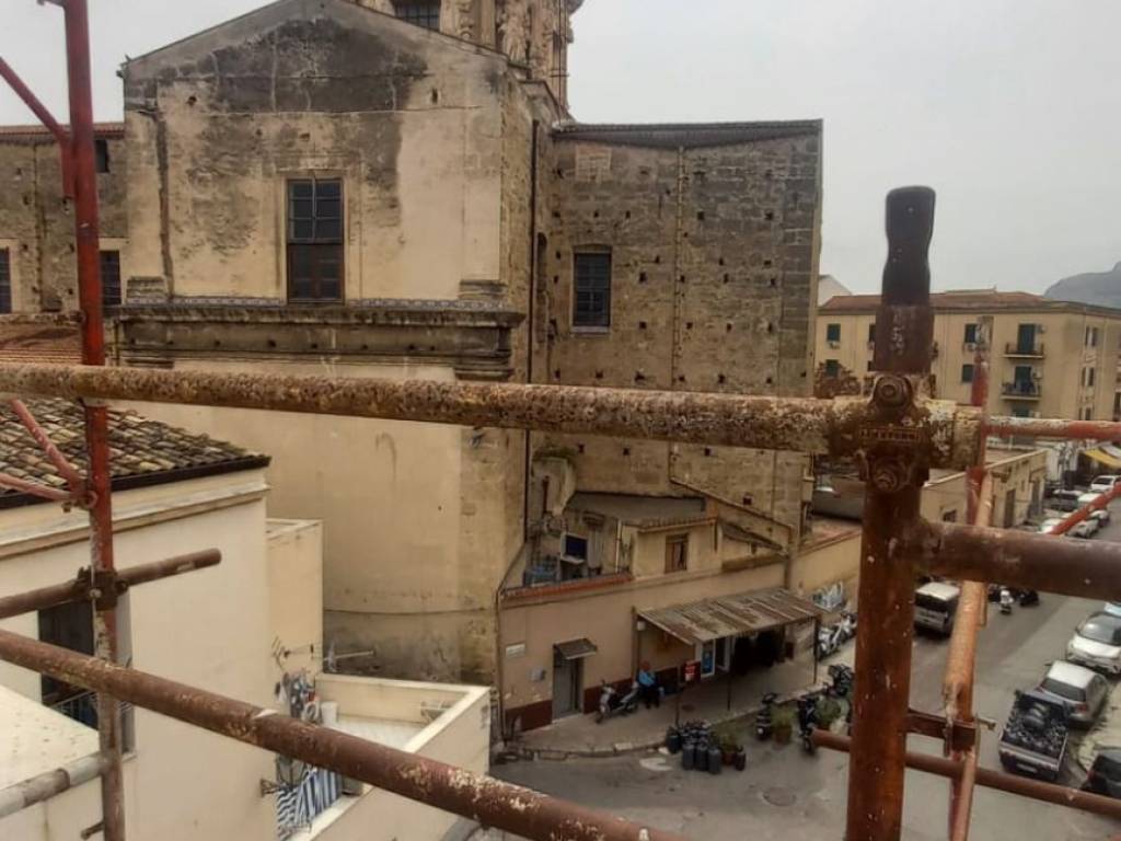 appartamento in vendita a Palermo in zona Centro storico