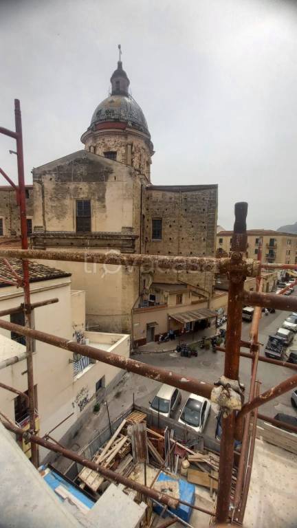 appartamento in vendita a Palermo in zona Centro storico