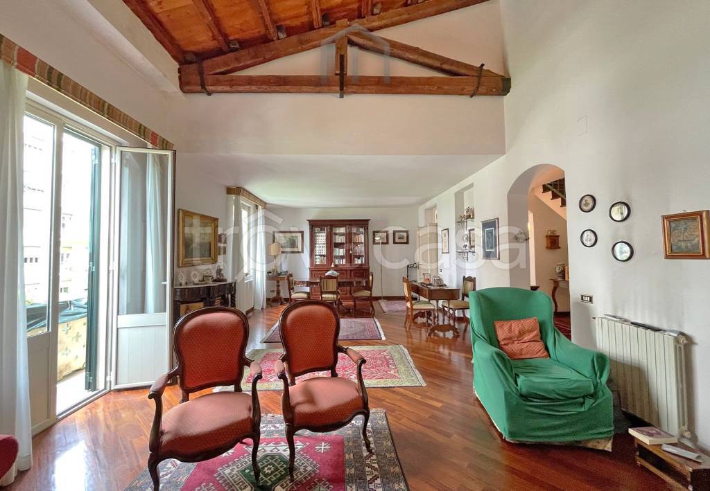 appartamento in vendita a Palermo in zona Politeama