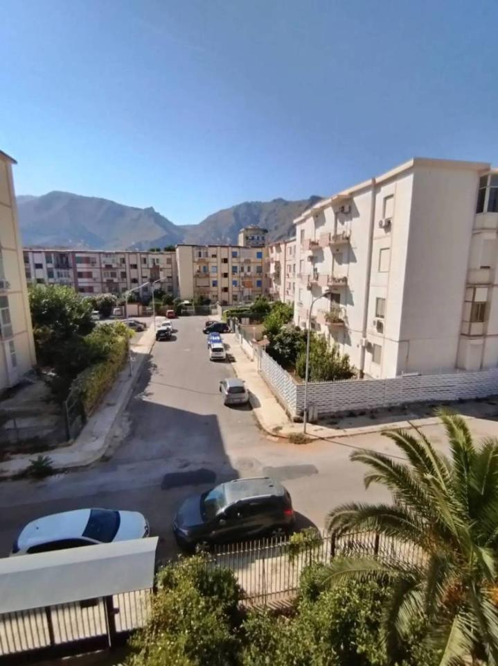 appartamento in vendita a Palermo in zona Montegrappa / Santa Rosalia