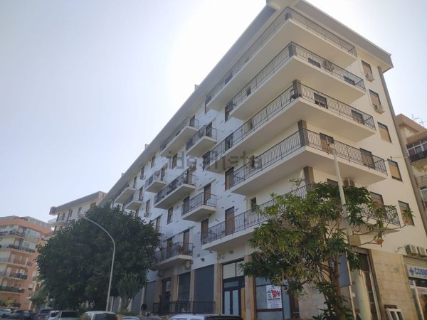 appartamento in vendita a Palermo in zona Montegrappa / Santa Rosalia