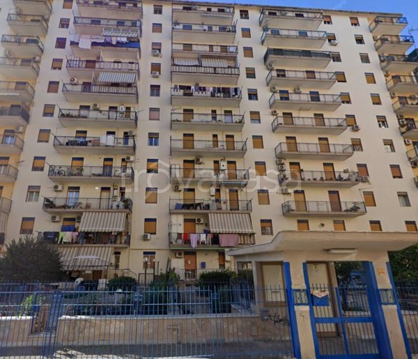 appartamento in vendita a Palermo in zona Montegrappa / Santa Rosalia